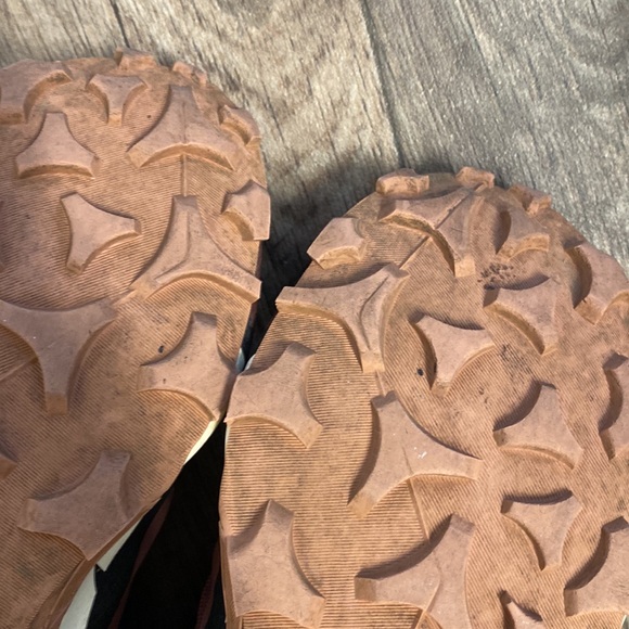 Salomon Cross Hike 2 Brown Lace-Up Boots - Picture 9 of 11